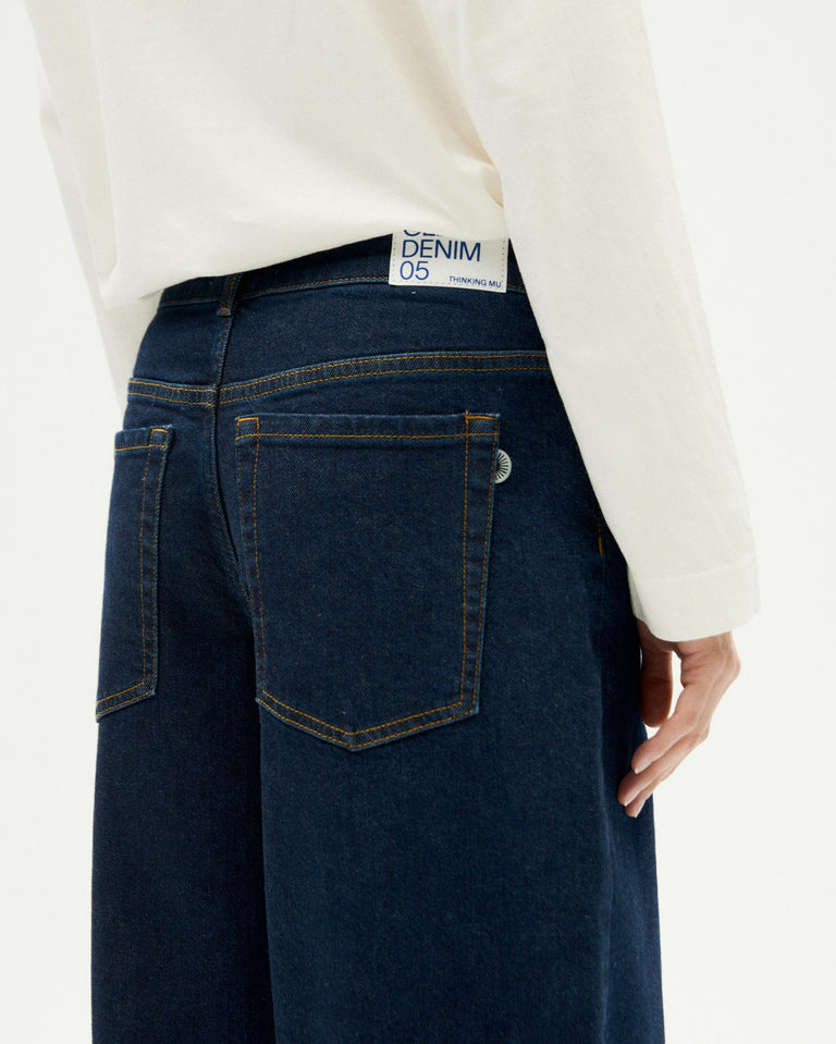 Pantalón Denim Medium Wash Hedda sotenible -5