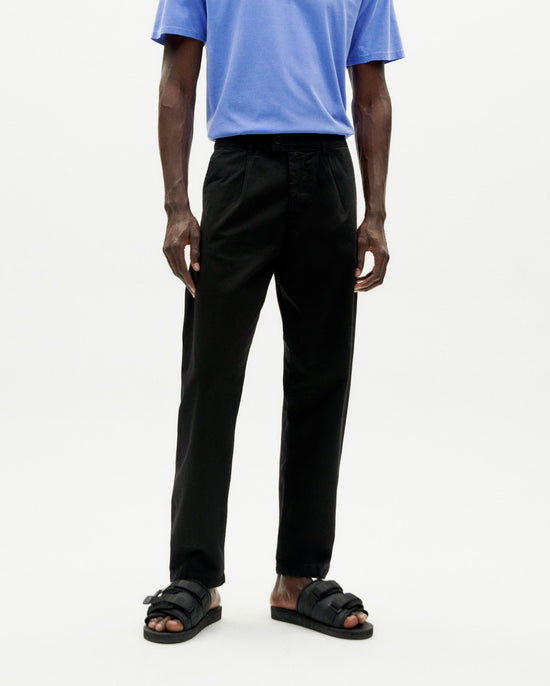 Pantalón negro Wotan sostenible-1