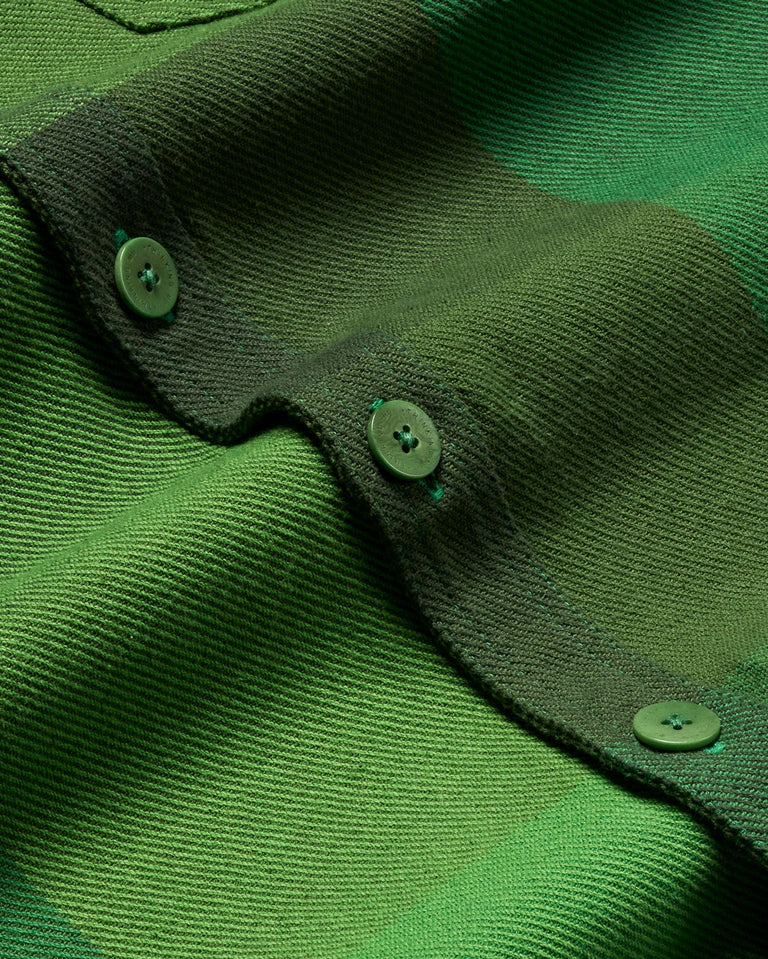 Sobrecamisa verde central blanket Lucas sostenible-silueta-2