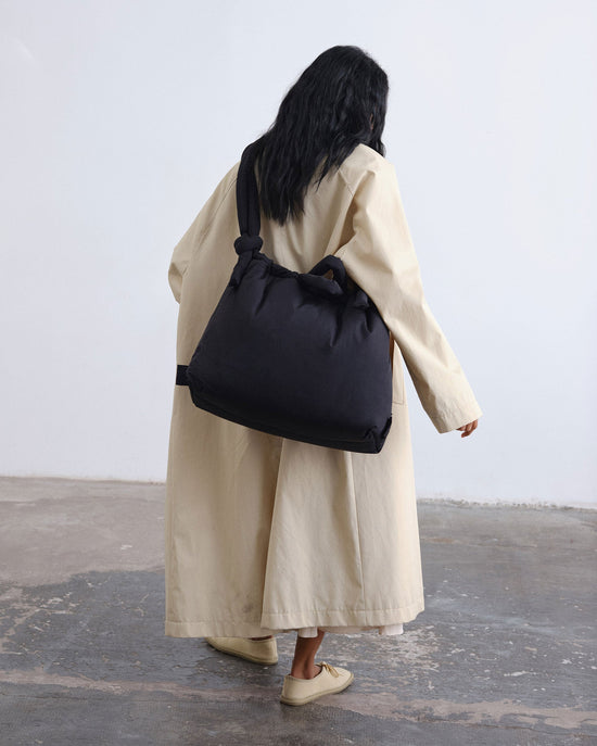 ブラック ラージ オナ ソフト バッグ