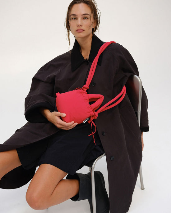 Red Micro Ona soft bag