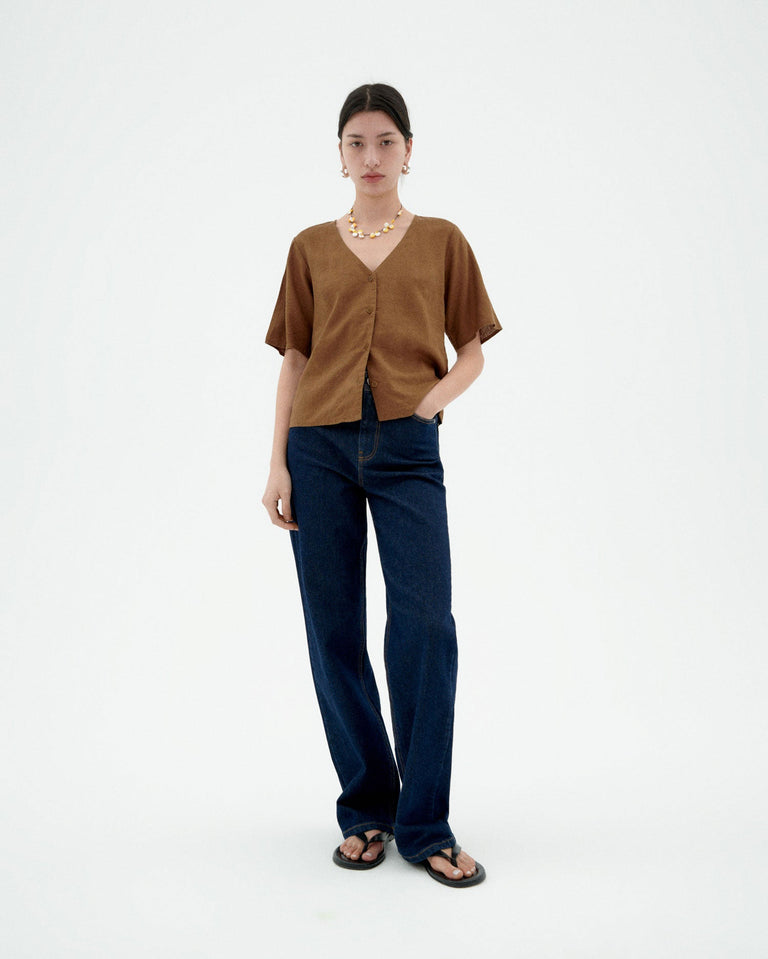 Blusa marrón hemp Libelula sostenible-2