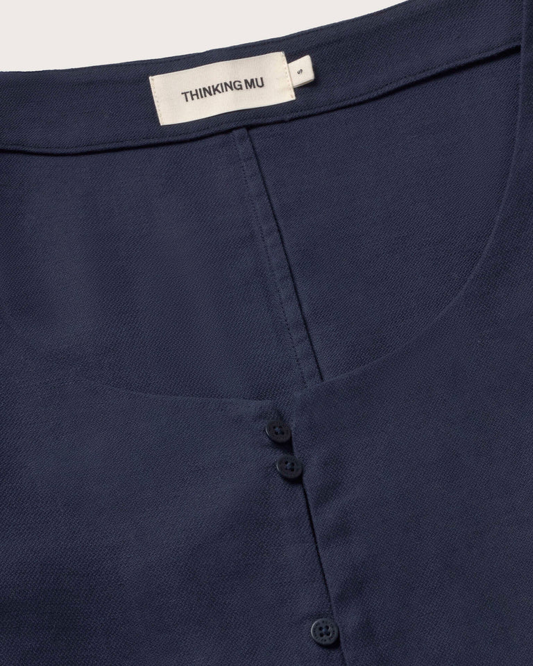 Blusa navy hemp Elara sostenible silueta - 2
