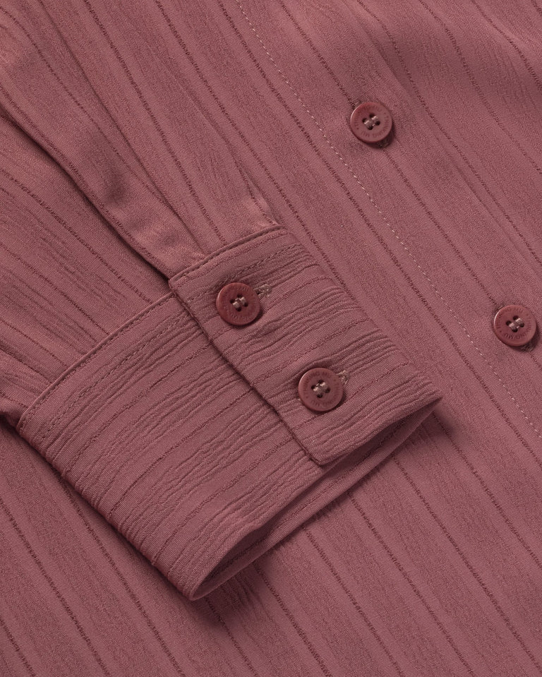 Blusa entallada Ecovero rojo vino Katha sostenible silueta - 3