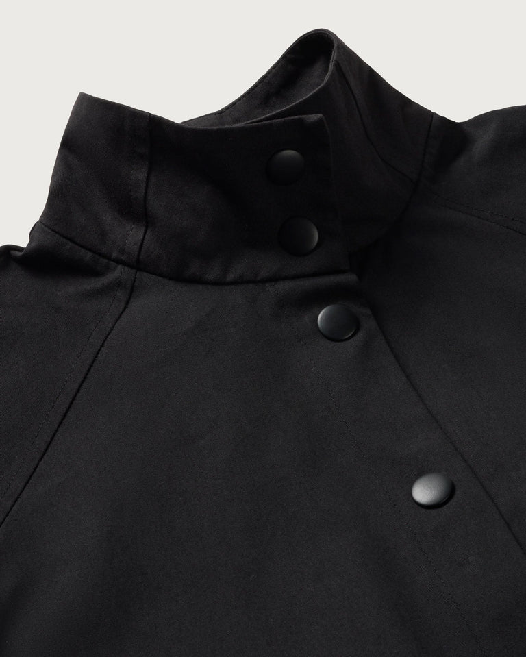 Gabardina negro Kusama sostenible - silueta 3