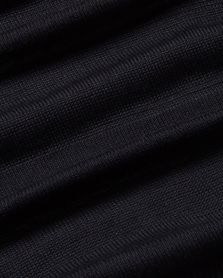 Jersey negro punto Be sostenible-silueta-3