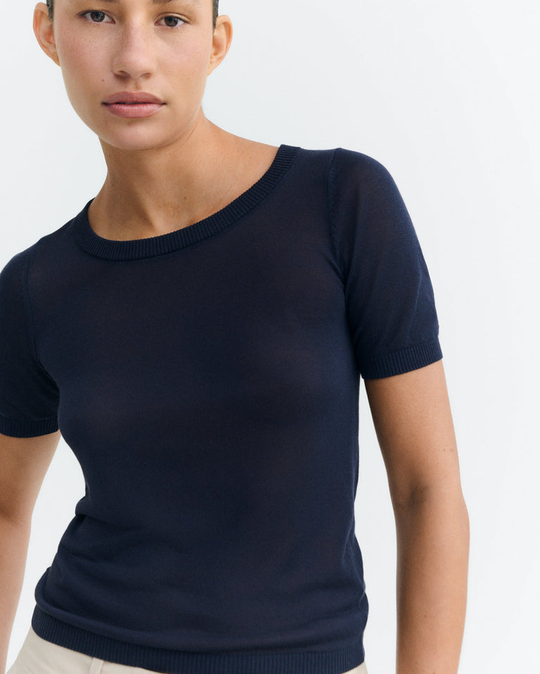 Top punto navy semitransparente Noctis sostenible - 3
