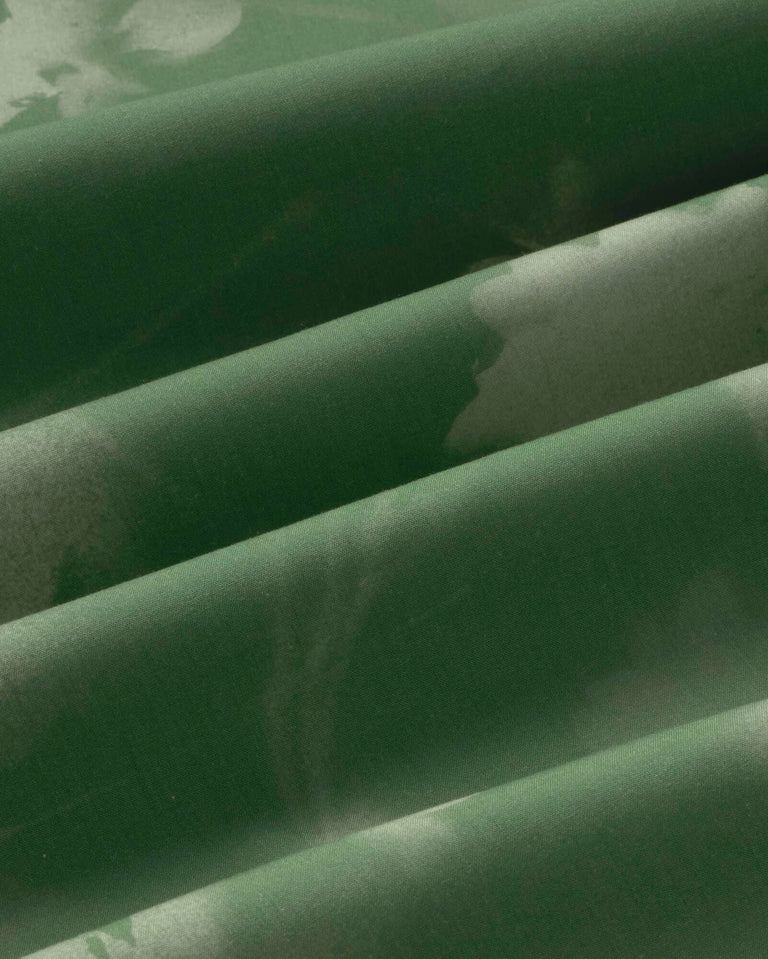 Falda midi verde tipia Kora sostenible silueta - 2