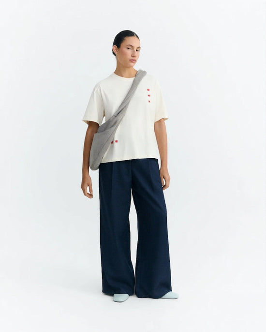 Camiseta bordada a mano sole mio Lucia
